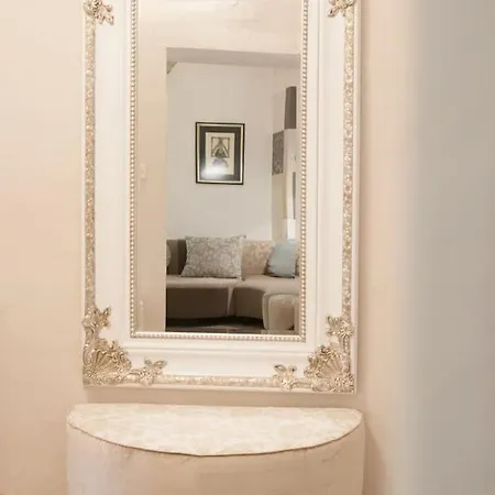 Διαμέρισμα New ! Fairytale In Old Town Center , Lovely Atrium *