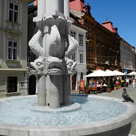 Διαμέρισμα New ! Fairytale In Old Town Center , Lovely Atrium Λιουμπλιάνα